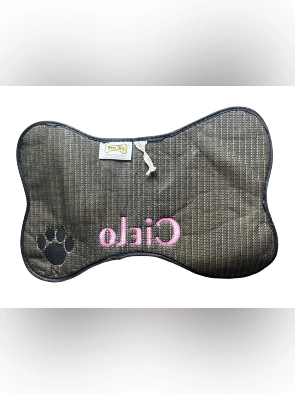 Pet Placement, Pet Mat, Dog mat with name “Cielo”.